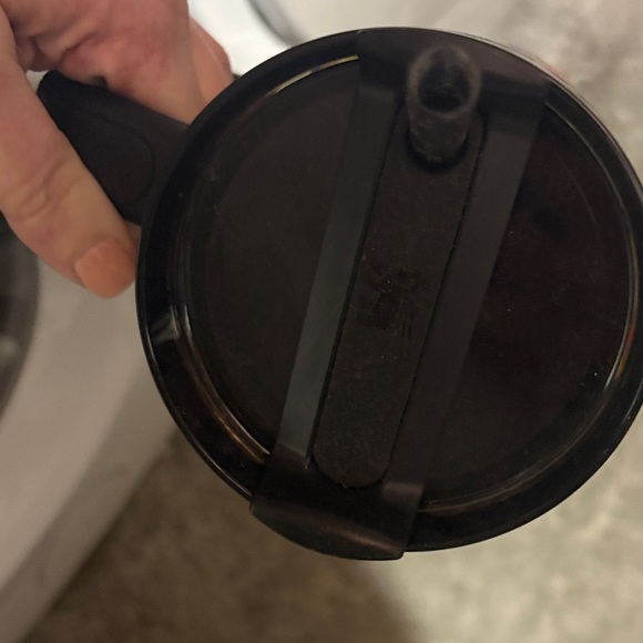 Exclusive Calia Edition Stanley Black and Silver Quencher Tumbler - Picture 2 of 2